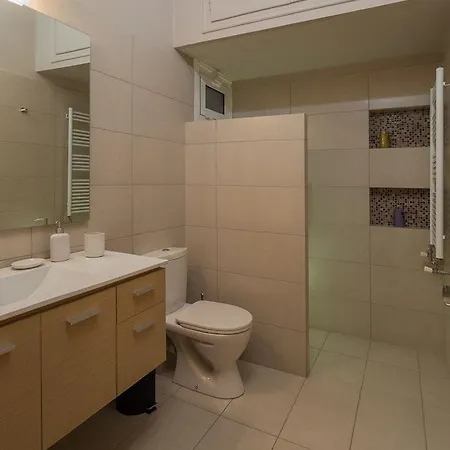 Gemini - Wonderful In Kolonaki Apartment